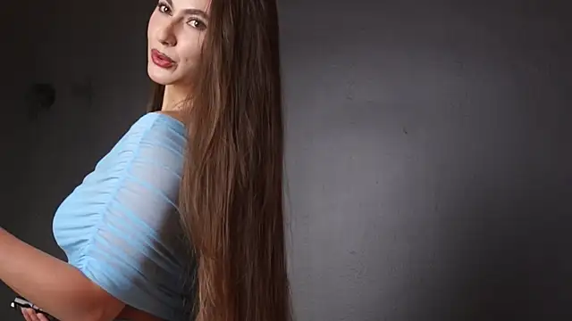 MuseSolis online show from October 5, 2025, 9:38 pm