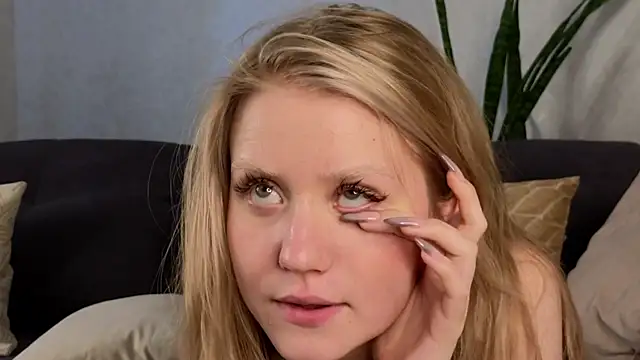 Snapshot of WiloneEsse chatting on March 2, 2025, 4:17 am WiloneEsse online show from March 2, 2025, 4:17 am