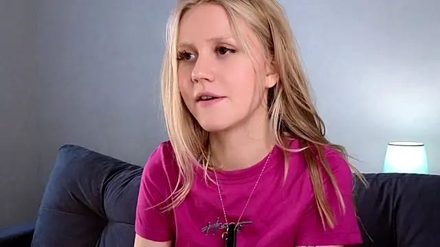 Snapshot of WiloneEsse chatting on March 5, 2025, 7:27 am WiloneEsse online show from March 5, 2025, 7:27 am