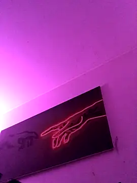 Snapshot of Avamereandmikel chatting on November 1, 2025, 4:30 am Avamereandmikel online show from November 1, 2025, 4:30 am