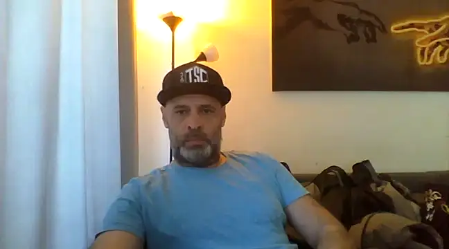 Snapshot of Avamereandmikel chatting on February 28, 2025, 7:26 am Avamereandmikel online show from February 28, 2025, 7:26 am