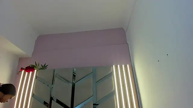 Snapshot of victoriamoon-01 chatting on October 1, 2025, 8:35 pm victoriamoon-01 online show from October 1, 2025, 8:35 pm