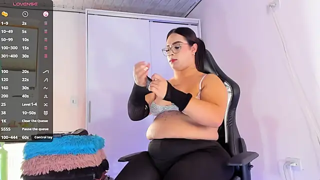 Dulce smith 1 online show from February 21, 2026, 9:50 pm