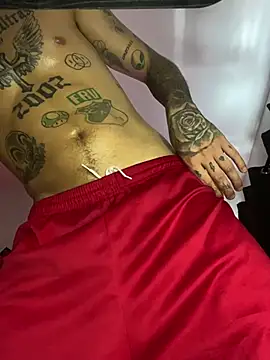 Snapshot of Junihn0 chatting on January 28, 2025, 7:00 pm Junihn0 online show from January 28, 2025, 7:00 pm