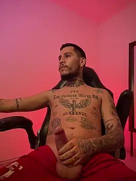 Snapshot of Junihn0 chatting on November 7, 2025, 9:52 pm Junihn0 online show from November 7, 2025, 9:52 pm