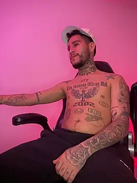 Snapshot of Junihn0 chatting on December 2, 2025, 6:37 am Junihn0 online show from December 2, 2025, 6:37 am