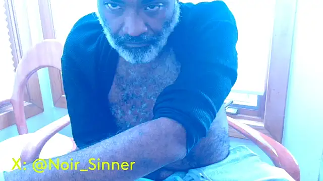 sinnernoir online show from December 18, 2025, 6:34 pm