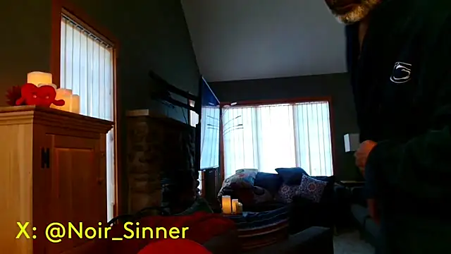 sinnernoir online show from March 9, 2026, 1:25 pm