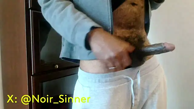Snapshot of sinnernoir chatting on April 29, 2026, 1:26 pm sinnernoir online show from April 29, 2026, 1:26 pm