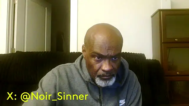 Snapshot of sinnernoir chatting on May 30, 2026, 4:52 am sinnernoir online show from May 30, 2026, 4:52 am