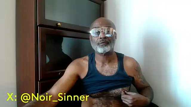 Snapshot of sinnernoir chatting on May 5, 2026, 3:48 pm sinnernoir online show from May 5, 2026, 3:48 pm