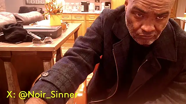 sinnernoir online show from November 4, 2025, 4:38 am