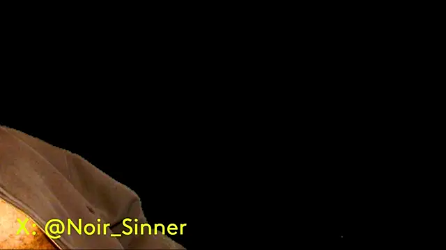 sinnernoir online show from December 4, 2025, 8:52 pm