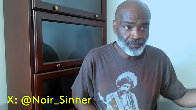Snapshot of sinnernoir chatting on May 19, 2026, 6:15 pm sinnernoir online show from May 19, 2026, 6:15 pm