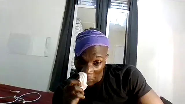 Snapshot of Shawtyblaque21 chatting on July 15, 2026, 12:06 am Shawtyblaque21 online show from July 15, 2026, 12:06 am