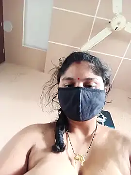 Snapshot of Cute-Aadhvita chatting on April 1, 2026, 2:35 am Cute-Aadhvita online show from April 1, 2026, 2:35 am