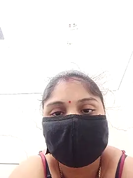 Snapshot of Cute-Aadhvita chatting on March 16, 2026, 11:36 am Cute-Aadhvita online show from March 16, 2026, 11:36 am