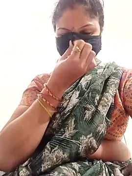 Snapshot of Cute-Aadhvita chatting on June 11, 2026, 2:11 am Cute-Aadhvita online show from June 11, 2026, 2:11 am