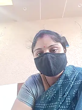 Snapshot of Cute-Aadhvita chatting on April 15, 2026, 5:24 am Cute-Aadhvita online show from April 15, 2026, 5:24 am