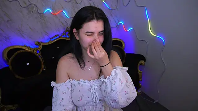 Snapshot of ShinyShyy chatting on March 18, 2025, 5:01 pm ShinyShyy online show from March 18, 2025, 5:01 pm