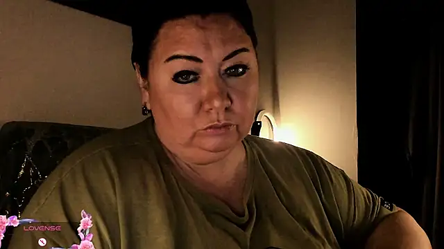 Snapshot of SexxyDreams1 chatting on September 10, 2025, 3:38 am SexxyDreams1 online show from September 10, 2025, 3:38 am