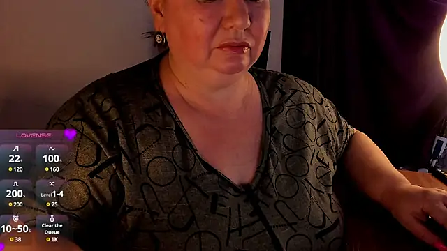 Snapshot of SexxyDreams1 chatting on March 5, 2025, 6:23 am SexxyDreams1 online show from March 5, 2025, 6:23 am