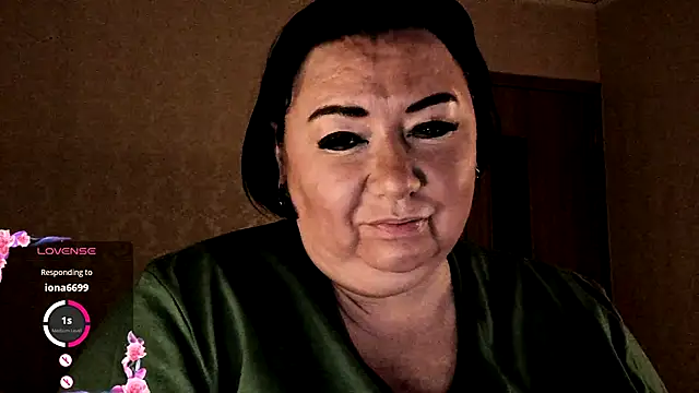 Snapshot of SexxyDreams1 chatting on December 5, 2025, 3:54 pm SexxyDreams1 online show from December 5, 2025, 3:54 pm