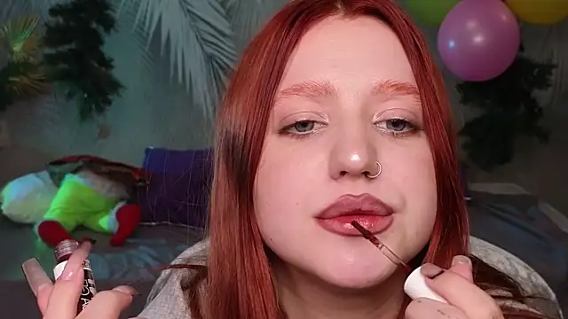 Snapshot of Ruby_Rubarb chatting on January 14, 2025, 5:56 pm Ruby Rubarb online show from January 14, 2025, 5:56 pm