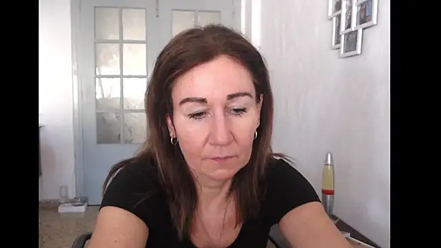 TamaraSweetxo online show from June 18, 2026, 4:12 pm