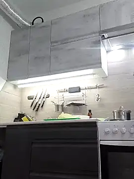 SweetBerryBella online show from January 19, 2025, 8:07 am