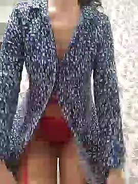 SweetBerryBella online show from February 13, 2025, 5:01 pm