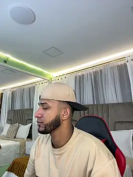 Snapshot of Robin_Rief chatting on December 21, 2025, 3:52 am Robin Rief online show from December 21, 2025, 3:52 am