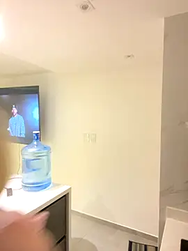 NicoleCut online show from December 2, 2025, 10:50 am