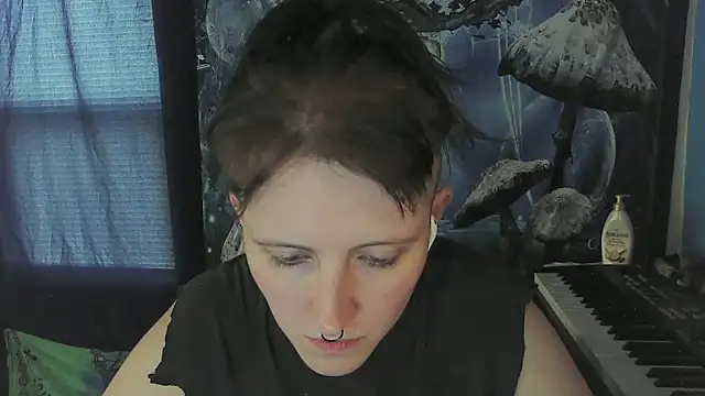 Snapshot of _hellostormy_ chatting on March 9, 2026, 5:38 pm hellostormy online show from March 9, 2026, 5:38 pm