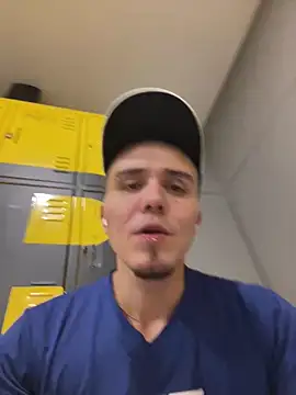 Snapshot of adam-rivera chatting on March 20, 2025, 10:51 pm adam-rivera online show from March 20, 2025, 10:51 pm