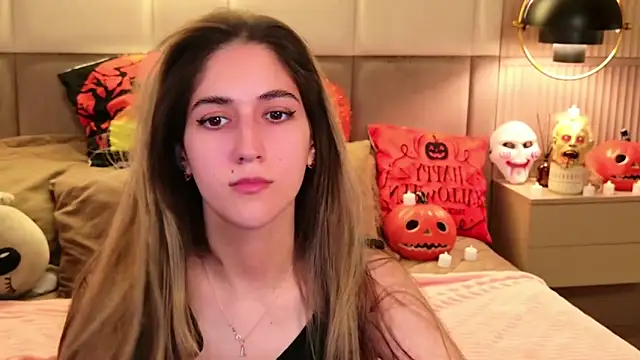 Teresa Stane online show from October 24, 2025, 5:50 am