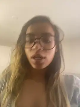 Snapshot of 1prettygem chatting on March 7, 2025, 5:28 pm 1prettygem online show from March 7, 2025, 5:28 pm