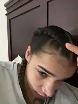 Snapshot of 1prettygem chatting on January 5, 2025, 2:06 am 1prettygem online show from January 5, 2025, 2:06 am