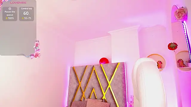 Aurora Brownn online show from March 11, 2025, 4:08 am