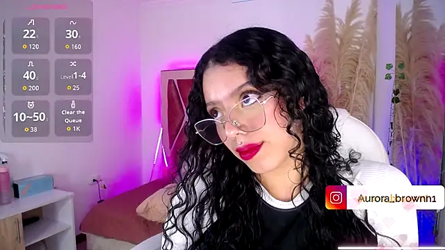 Aurora Brownn online show from October 17, 2025, 4:49 am