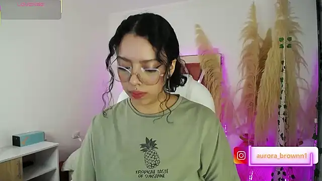 Aurora Brownn online show from September 15, 2025, 1:17 am