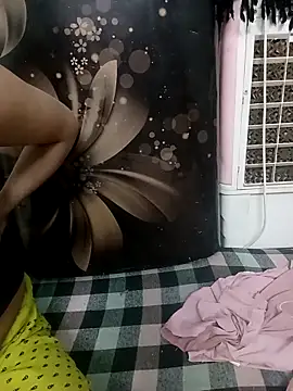 Snapshot of Haniya-143 chatting on March 3, 2026, 11:23 pm Haniya-143 online show from March 3, 2026, 11:23 pm