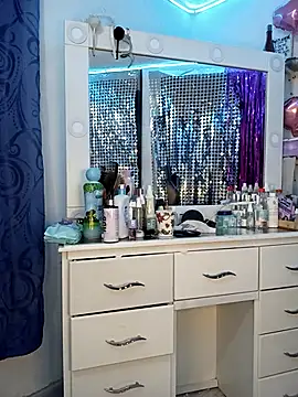 Snapshot of Luna_SofiaXX chatting on February 27, 2025, 9:29 am Luna SofiaXX online show from February 27, 2025, 9:29 am