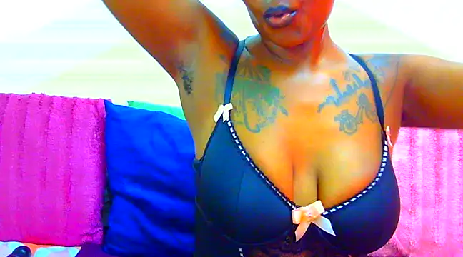 Snapshot of TattoedGoddessxx chatting on February 4, 2025, 1:16 pm TattoedGoddessxx online show from February 4, 2025, 1:16 pm