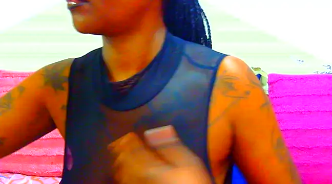 Snapshot of TattoedGoddessxx chatting on February 10, 2025, 9:36 pm TattoedGoddessxx online show from February 10, 2025, 9:36 pm