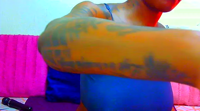 Snapshot of TattoedGoddessxx chatting on March 22, 2025, 2:58 pm TattoedGoddessxx online show from March 22, 2025, 2:58 pm
