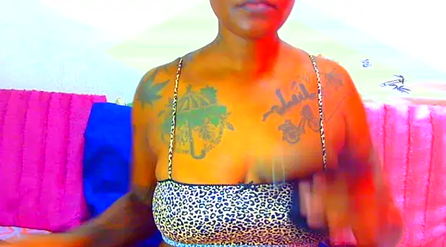 Snapshot of TattoedGoddessxx chatting on February 26, 2025, 12:49 pm TattoedGoddessxx online show from February 26, 2025, 12:49 pm