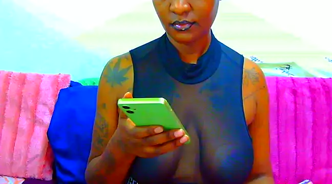 Snapshot of TattoedGoddessxx chatting on March 4, 2025, 2:53 pm TattoedGoddessxx online show from March 4, 2025, 2:53 pm