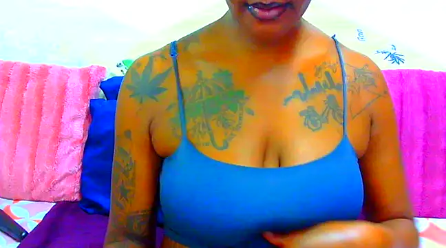 Snapshot of TattoedGoddessxx chatting on March 9, 2025, 3:54 am TattoedGoddessxx online show from March 9, 2025, 3:54 am