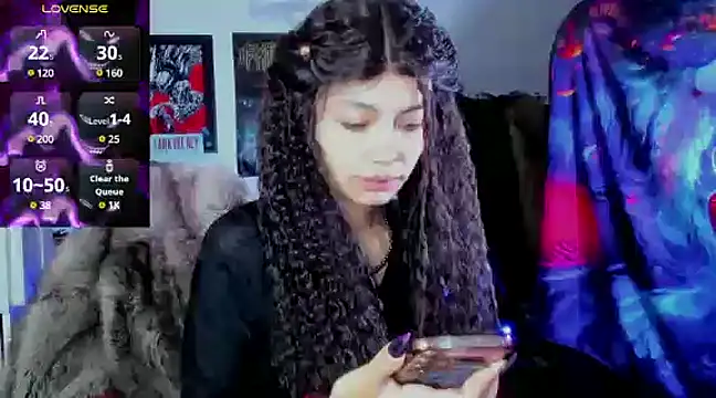 Snapshot of _sakae_ chatting on February 8, 2025, 6:01 am  sakae  online show from February 8, 2025, 6:01 am